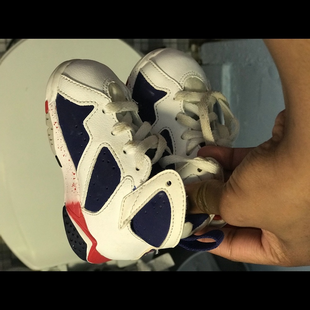 JORDANS SIZE 4C